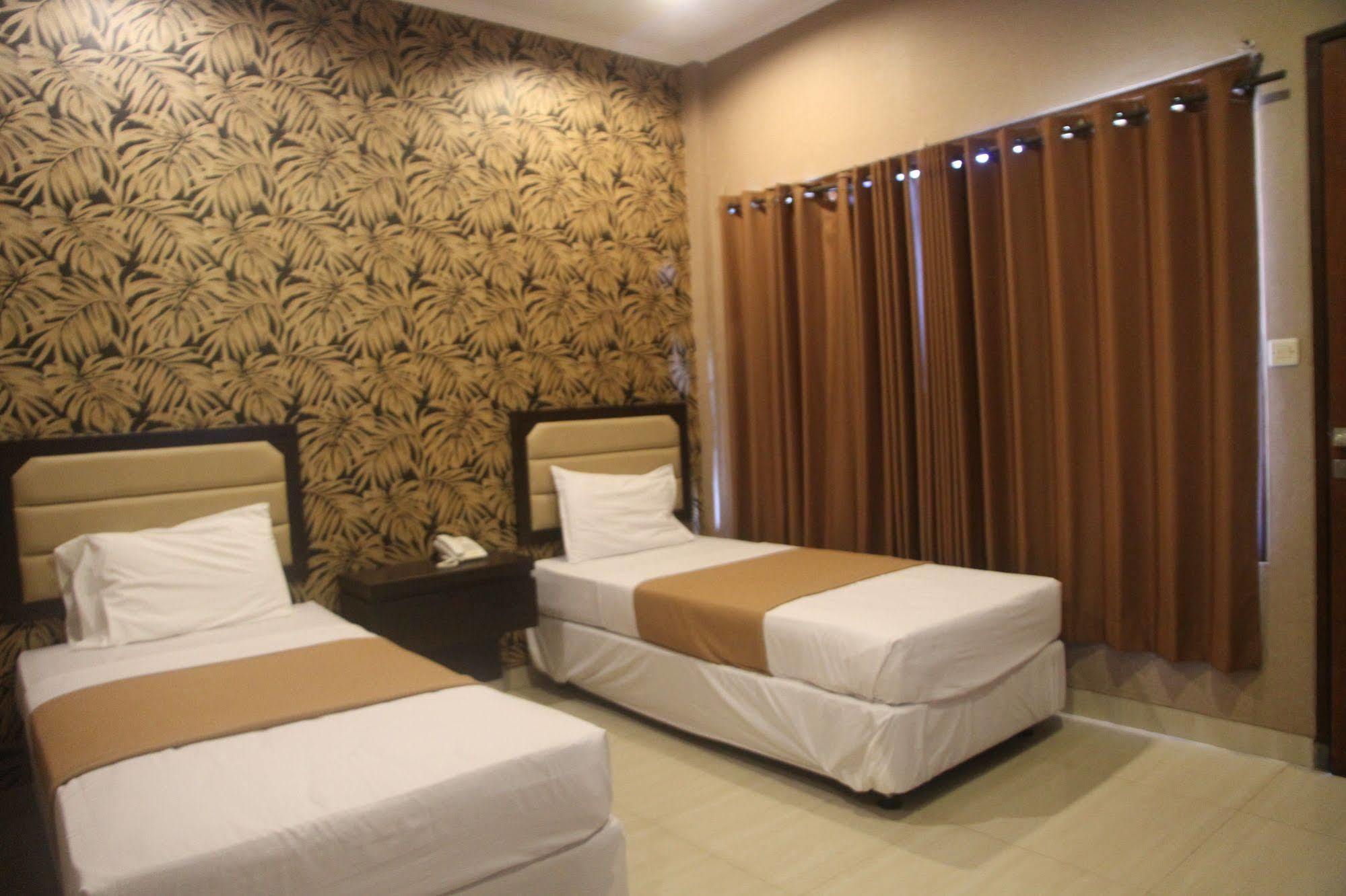 Hotel Bumi Aditya Senggigi Εξωτερικό φωτογραφία